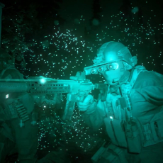 How to use Nightvision goggles in CS 1.6
